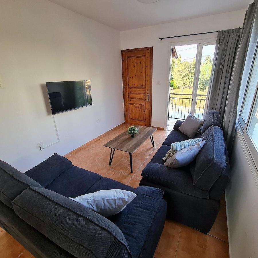 Ntoras Holiday Home Paphos Esterno foto